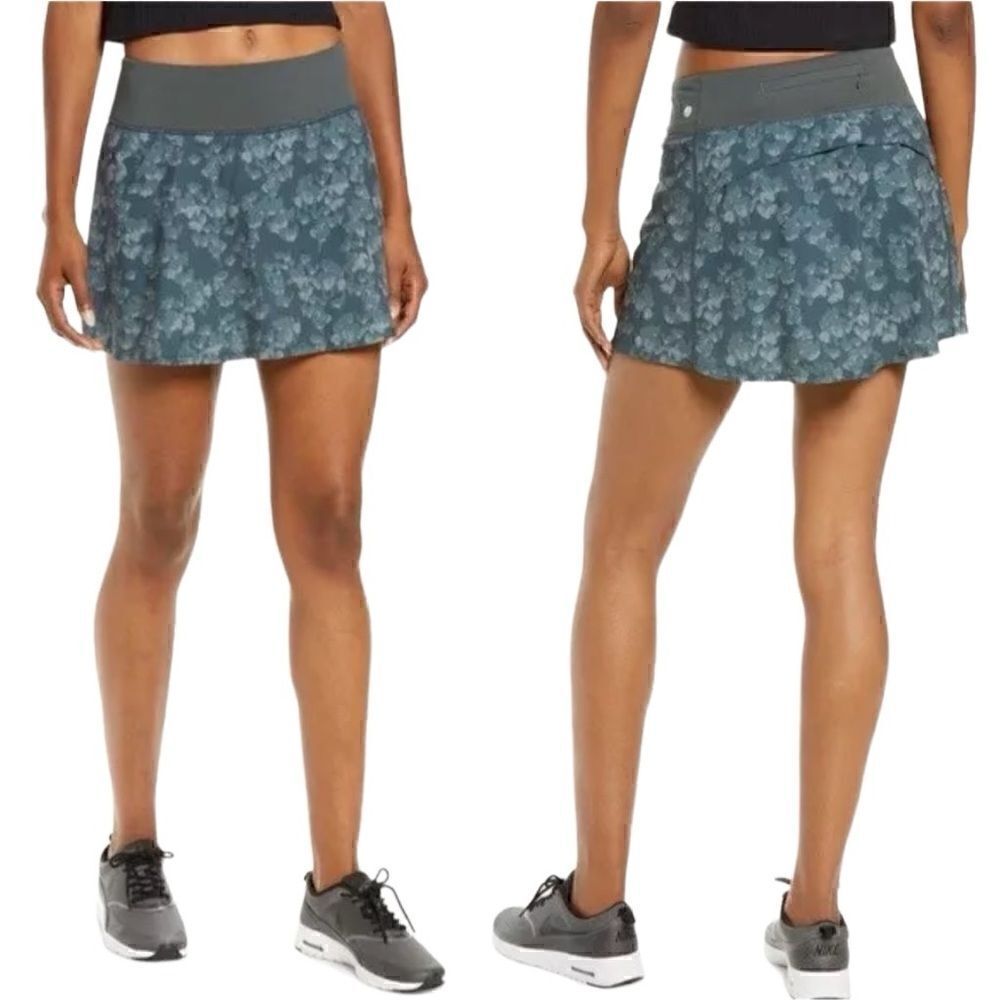 Zella Suns Out Greenwood Grey Mila Floral Pocket Mini Skort size Small.
